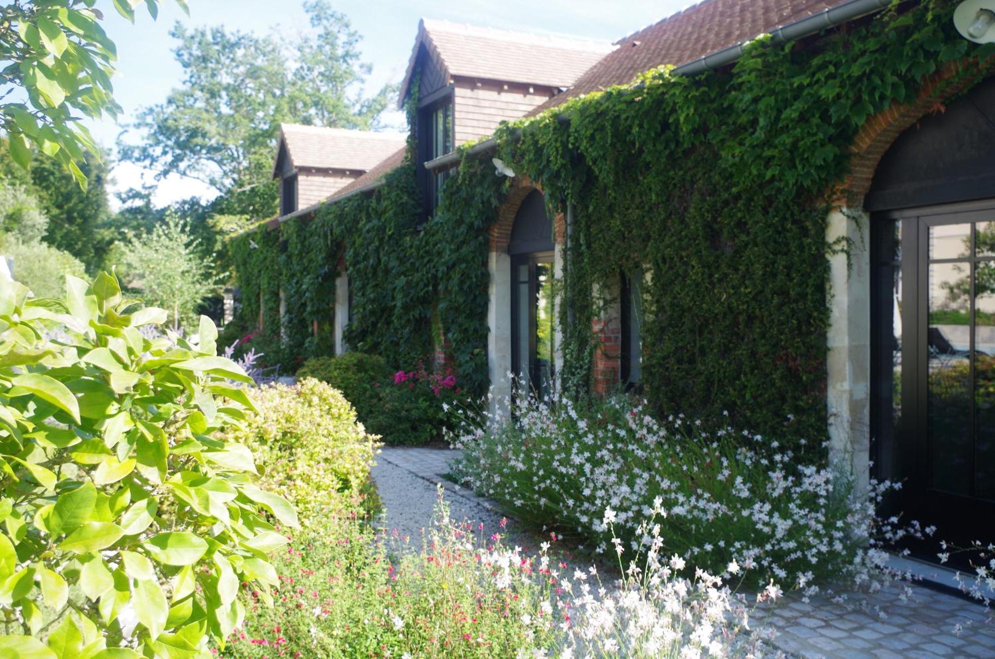 Manoir Des Logis Bed & Breakfast *