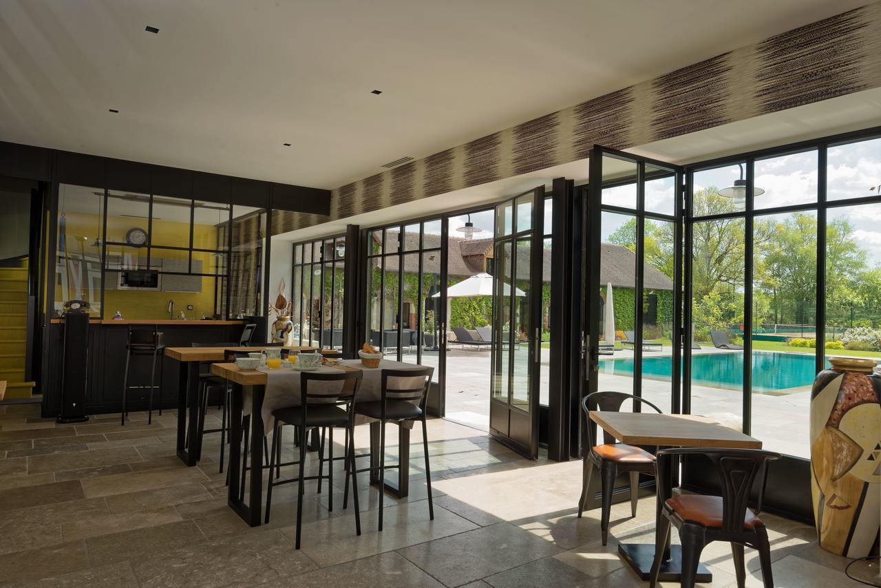 Manoir Des Logis Bed & Breakfast Yvre-l'Eveque