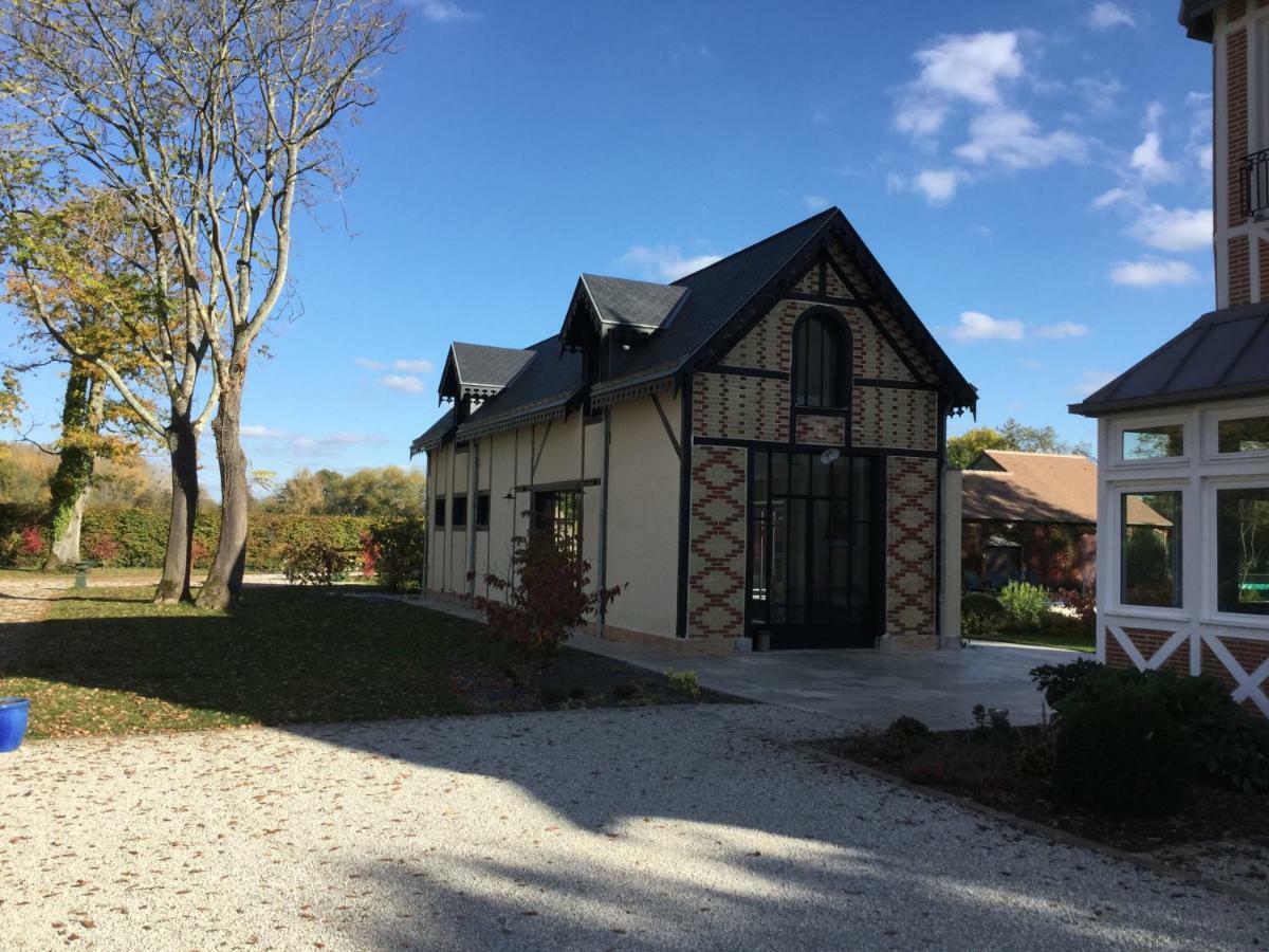 Manoir Des Logis Yvre-l'Eveque